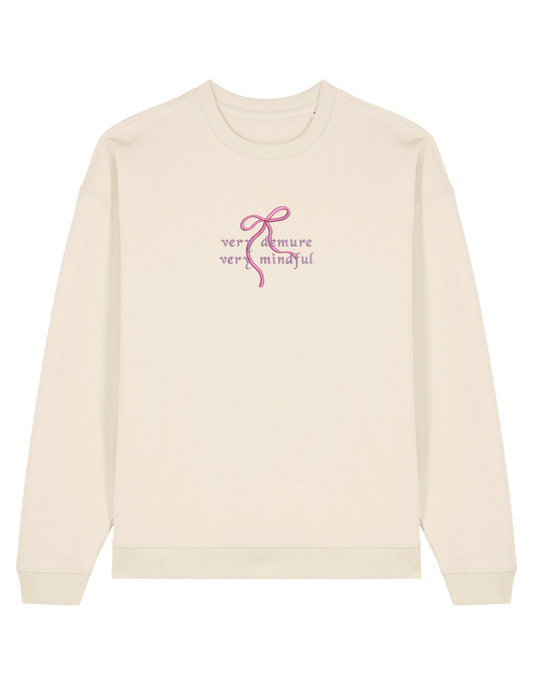 Demure sweatshirt Girly