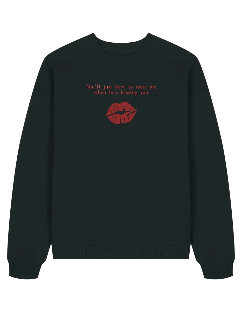 Taste me sweatshirt Sabrina Carpenter - Thread Muse
