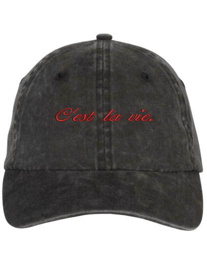 C'est la vie sapca brodata