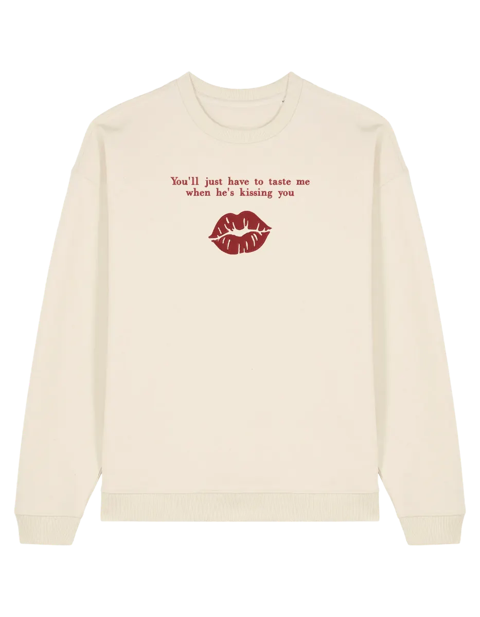 Taste me sweatshirt Sabrina Carpenter - Thread Muse