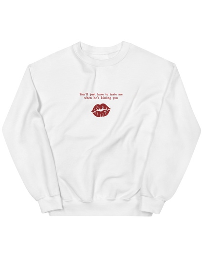Taste me sweatshirt Sabrina Carpenter - Thread Muse