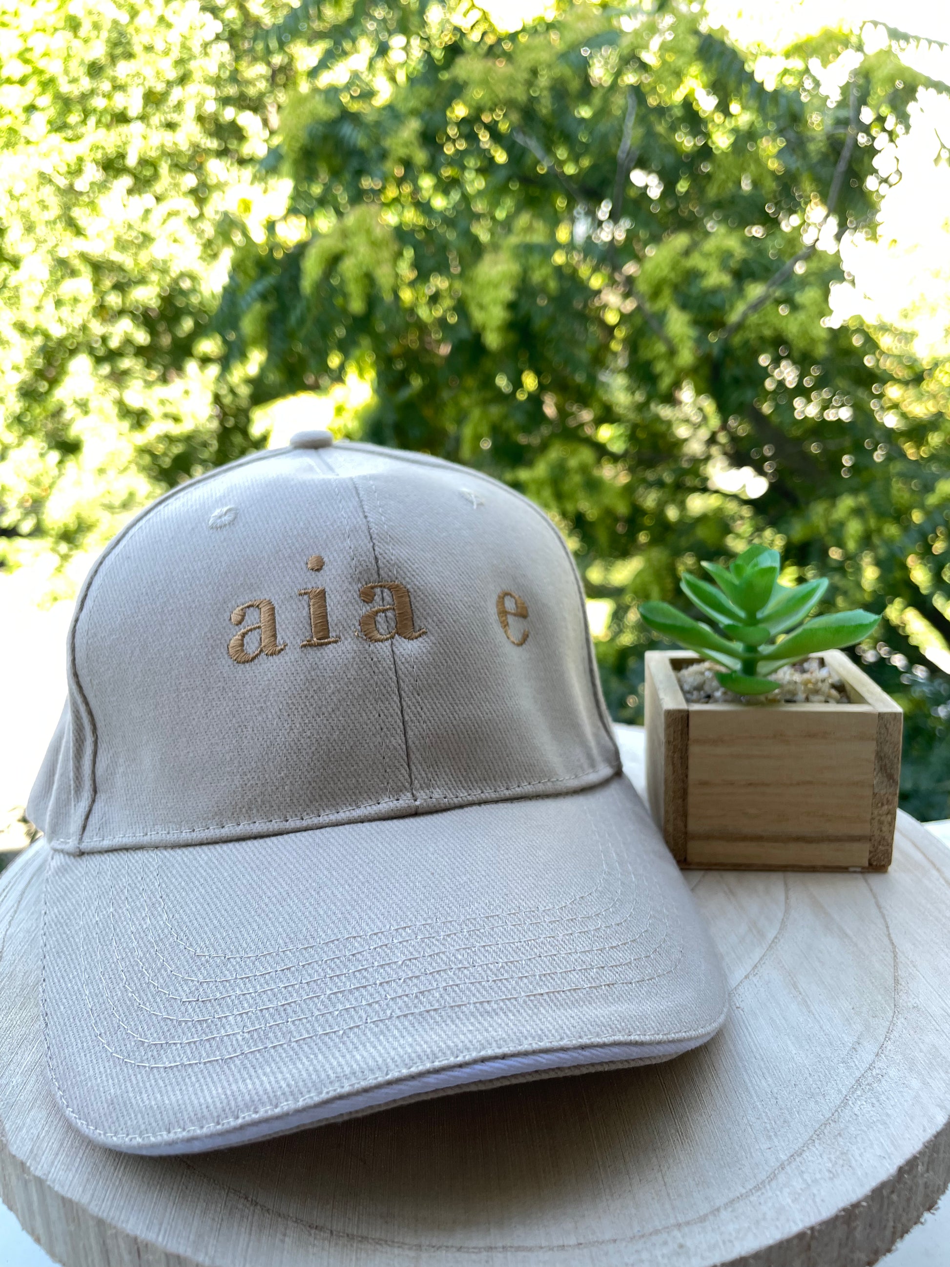 Sapca unisex Aia e brodata - Thread Muse